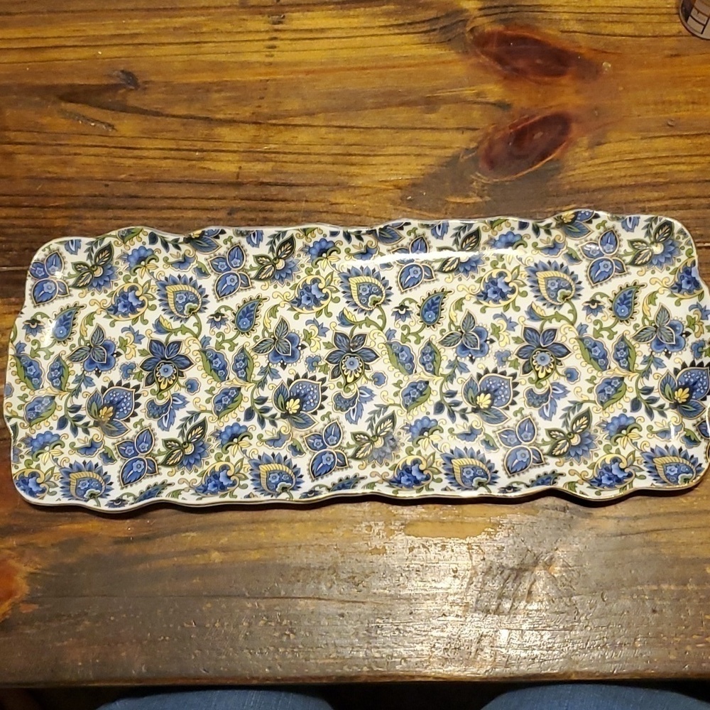 Formalities by Baum Brothers Floral Tray